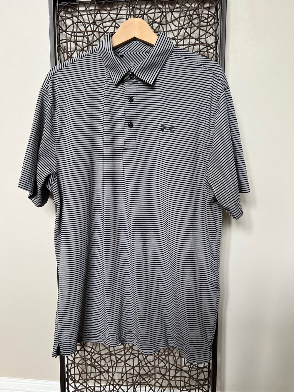 Under Armour Heatgear Loose Fit polo shirt gray black stripe Golf Performance XL
